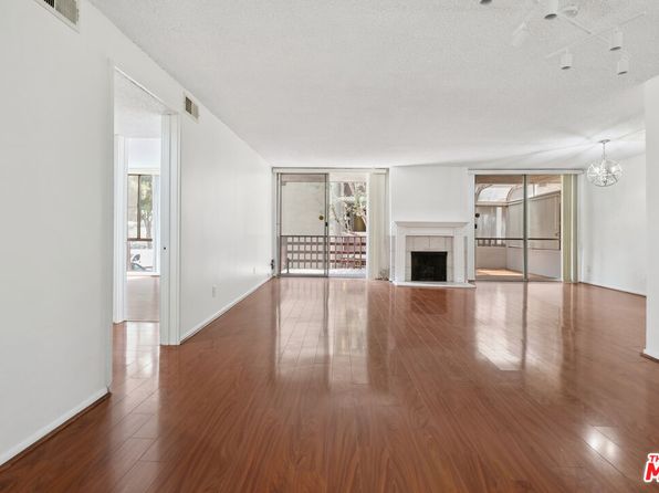 6515 Green Valley Cir UNIT 102