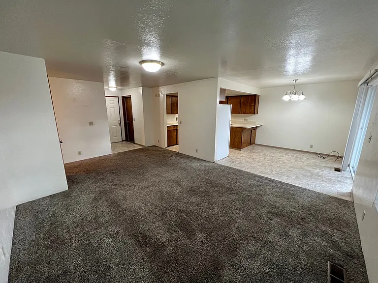 834 Olympic Ave — Photo 10