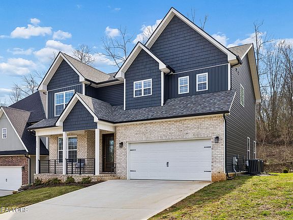3rd image of 2322 Birch Hollow Ln
