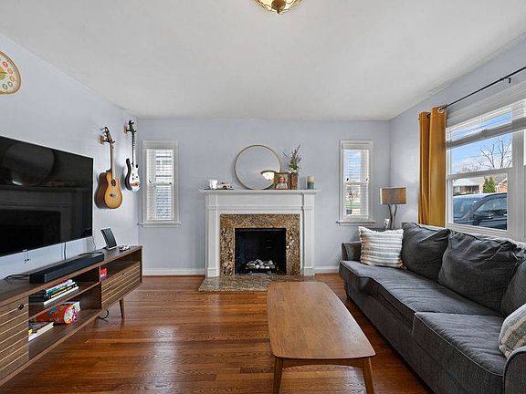 3rd image of 7159 Hosbrook Rd