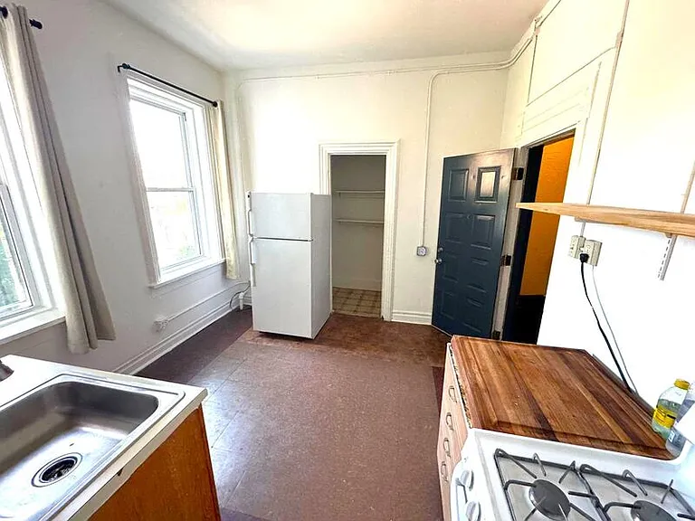 1325 W 18th St #2M — Photo 7
