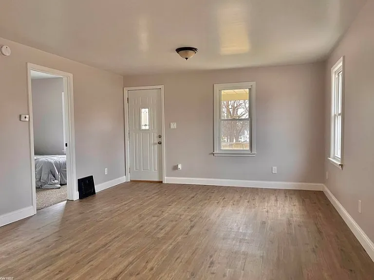 1194 South St — Photo 19