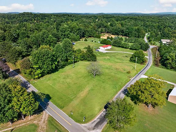 3rd image of 119 Cattle Ln