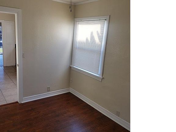 4th image of 1643 W 69th St #43
