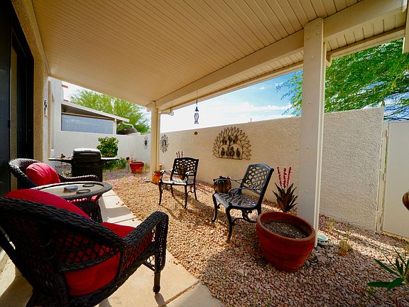 2nd image of 642 W Camino Del Bondadoso