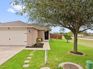 12201 Sky Harbor Dr, Del Valle, TX 78617