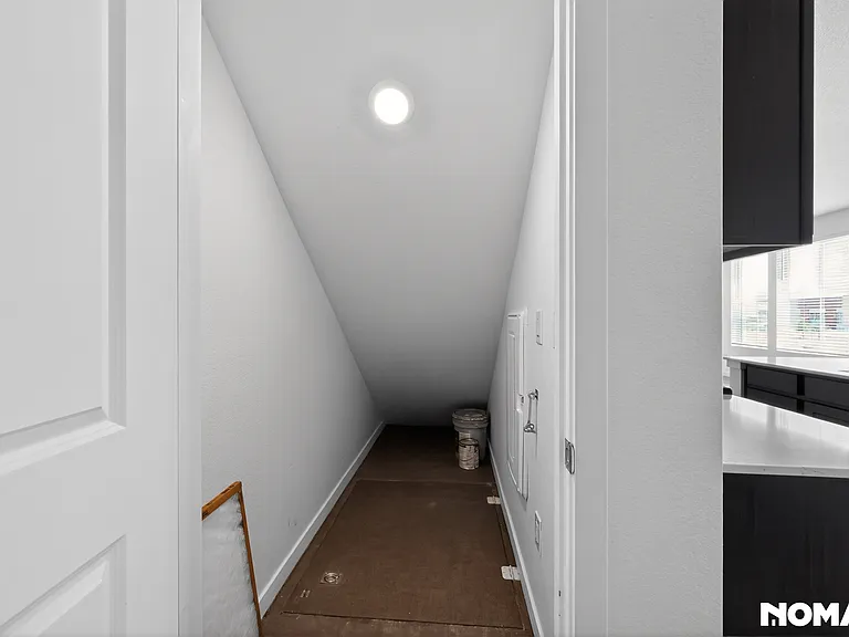 4858 Astor Pl — Photo 33