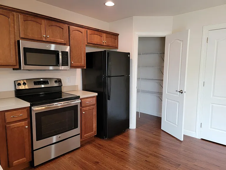 5231 Summerfield Dr — Photo 12
