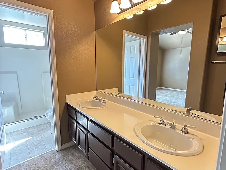 2412 Hooftrail Way — Photo 3