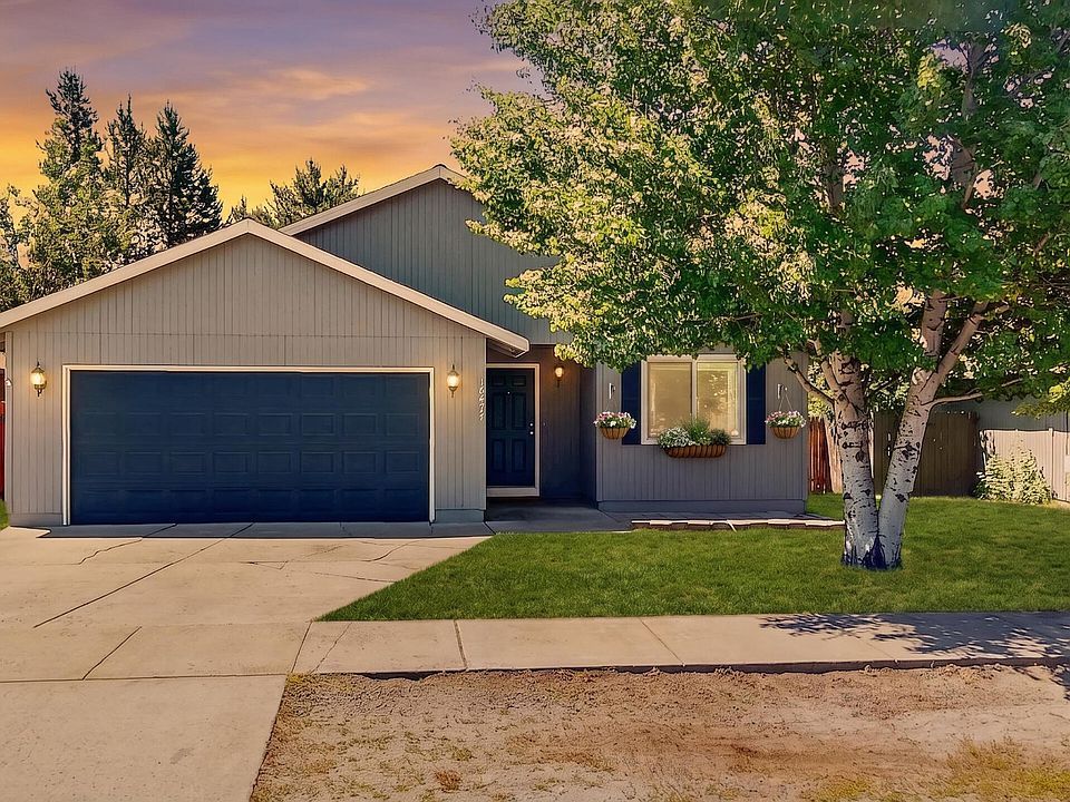 1st image of 16457 Heath Dr