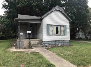 141 W Riverside Dr, Peru, IN 46970