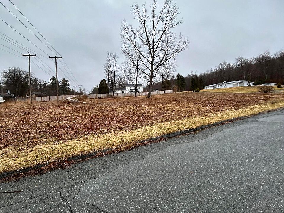 2nd image of 127 Barton Hill Rd