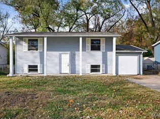 7 Marveline Dr, Saint Charles, MO 63304