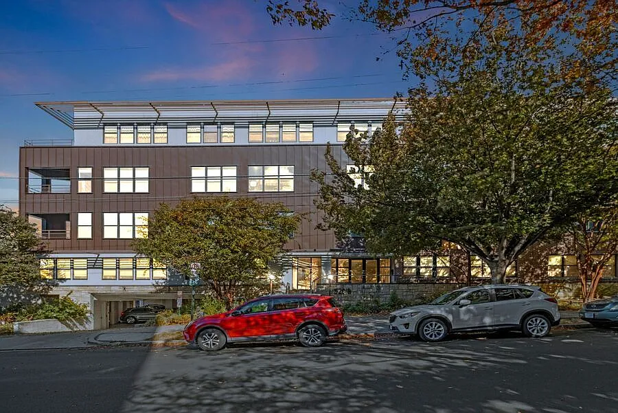 Building Photo - 5201B Wisconsin Ave NW #410