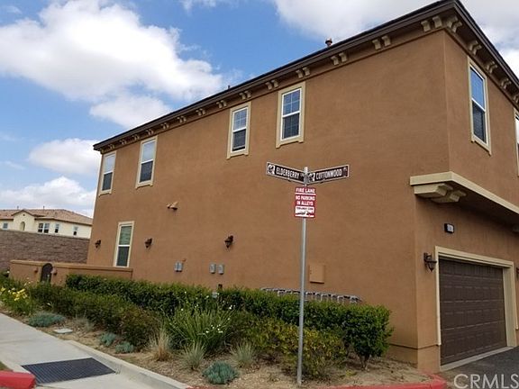 3rd image of 10454 Elderberry Ln