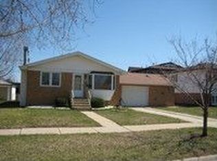 10533 Forest Ln, Chicago Ridge, IL 60415