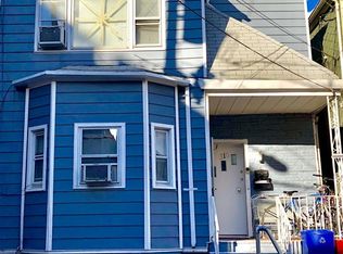 316 8th St, Union City, NJ 07087