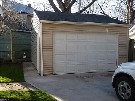 4th image of 2107 Overbrook Ave