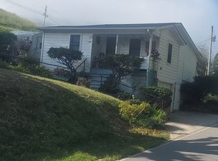 209 Yates Cove Rd, Waynesville, NC 28785