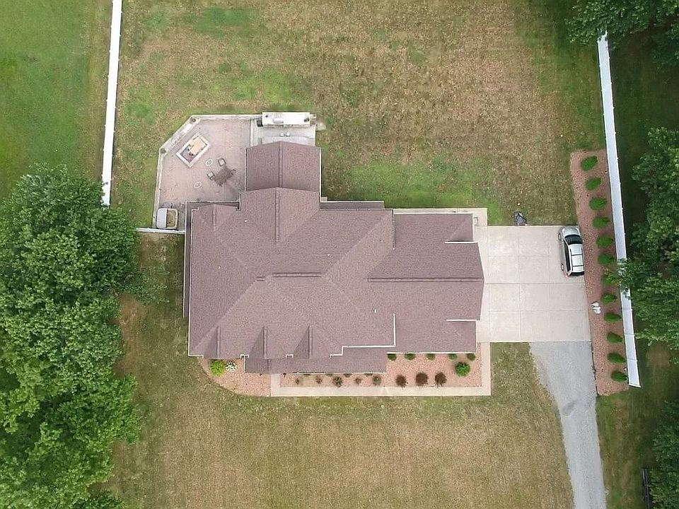 2nd image of 105 Montego Way