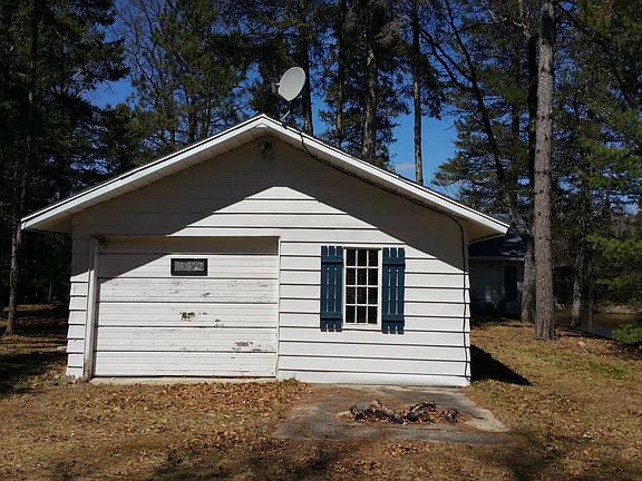 5th image of 2837 East Dr