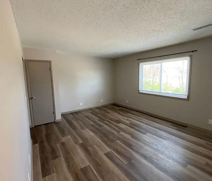 325 Ash St #7 — Photo 10