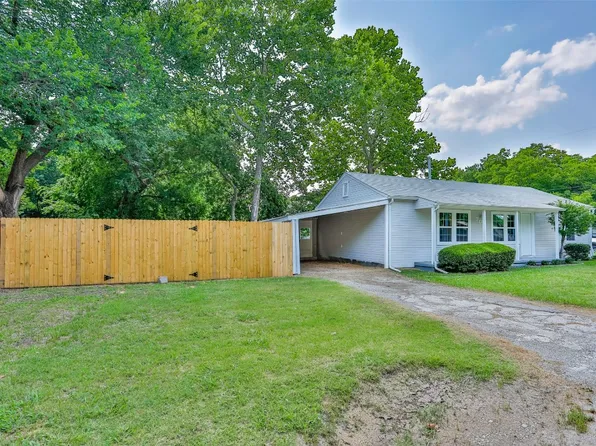 701 S Howeth St, Gainesville, TX 76240