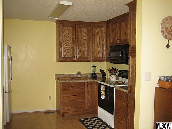 4th image of 3228 Smokey Ln