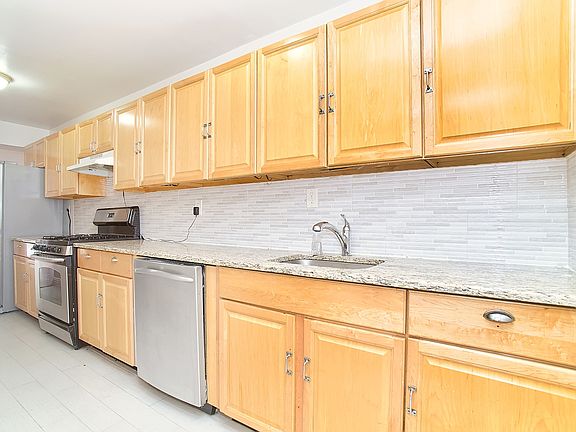 5th image of 147 W 126th St #B