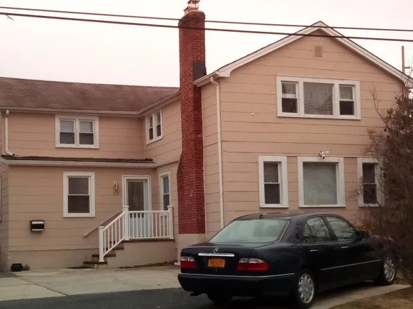 (undisclosed Address), West Babylon, NY 11704