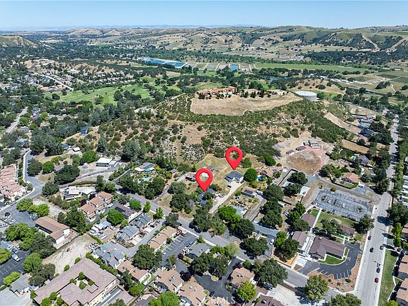 2nd image of 9755 Las Lomas Ave