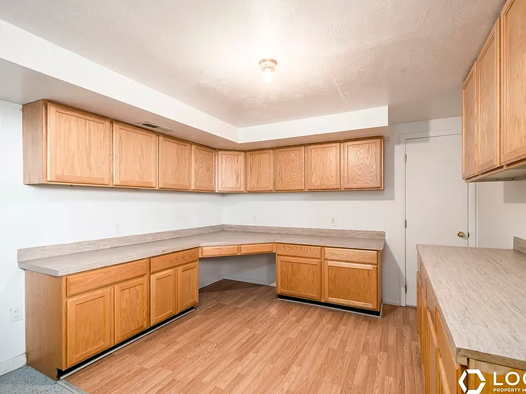 4247 S 2450 W — Photo 20