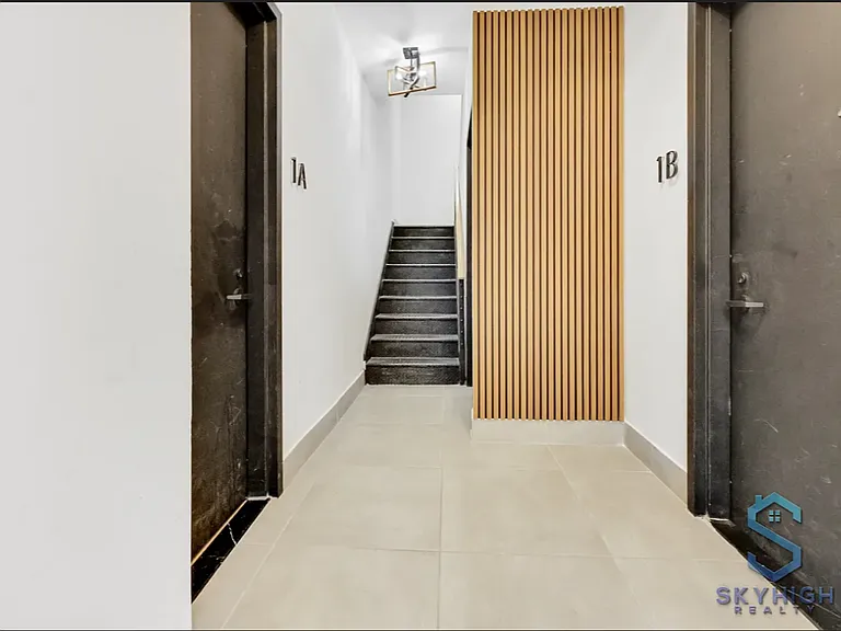 723 Knickerbocker Ave #1AA — Photo 16