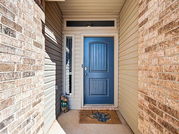 4th image of 1217 Maverick Ln