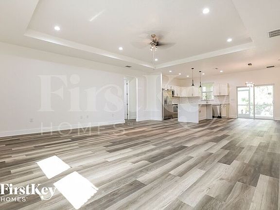 2nd image of 2778 Escambia Cir
