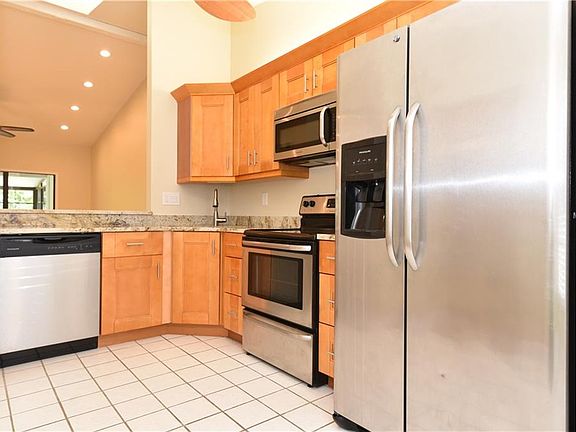 4th image of 3135 Charter Club Dr APT E