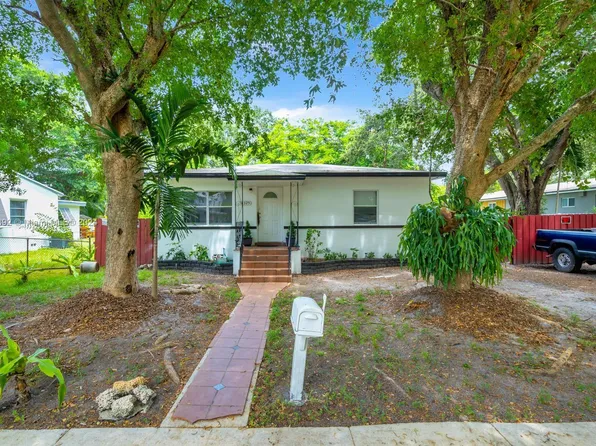 12325 NE 11th Pl, North Miami, FL 33161