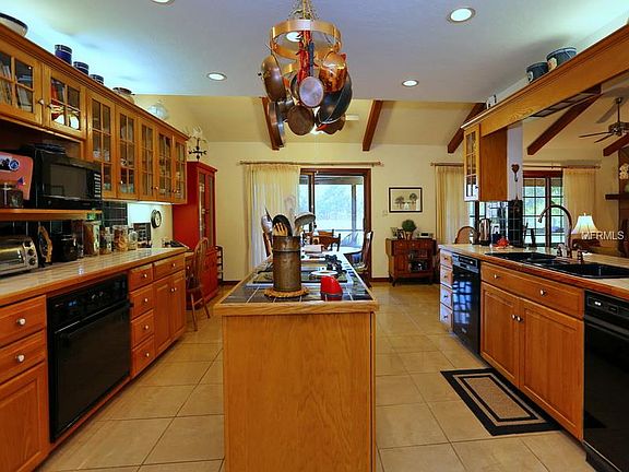 4th image of 7215 Curlew St