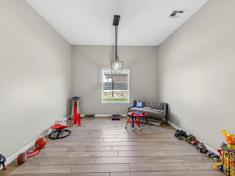 13637 Baja Vista Ct — Photo 9