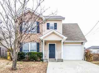 657 Holland Ridge Dr, La Vergne, TN 37086