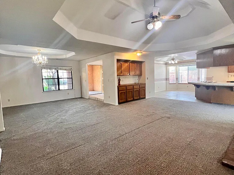 4830 E Indianapolis Ave — Photo 4