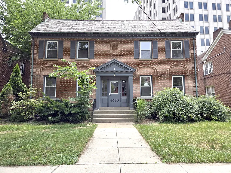 4530 Avondale St #1 — Photo 1