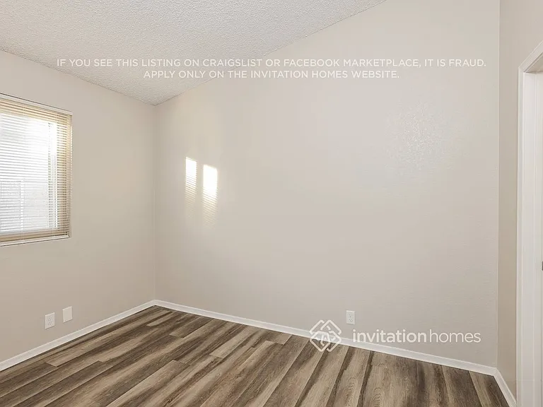 15306 N 85th Dr — Photo 11