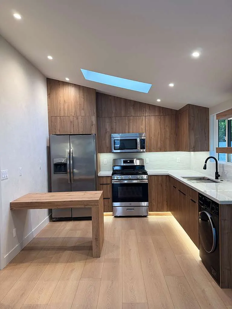 1 bed, 400 sqft, $2,600 — Photo 1