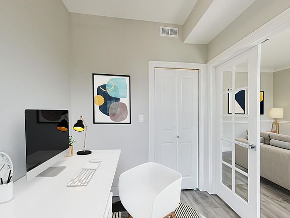 5th image of 2743 N Hamlin Ave #2