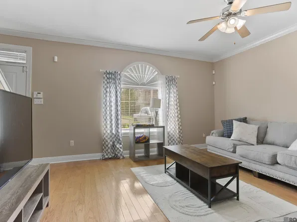 5257 Arlington Ct, Baton Rouge, LA 70820