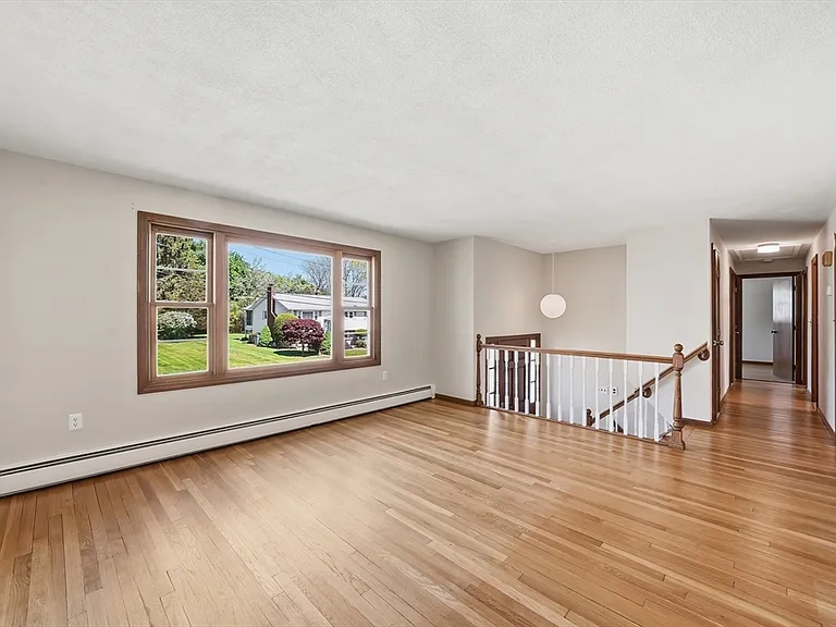 6 Belmont Rd — Photo 14