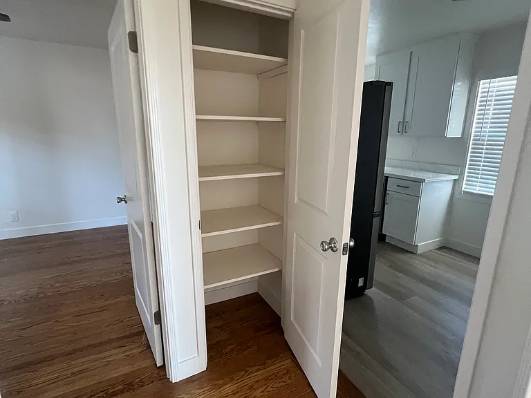 2718 Somerset Ave #2708 — Photo 6