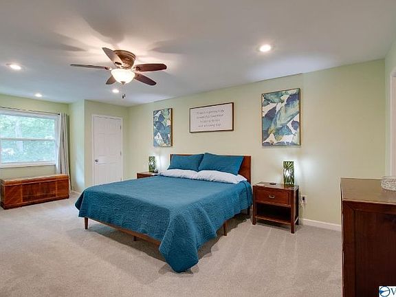 2nd image of 1927 Wrenwood Dr SE