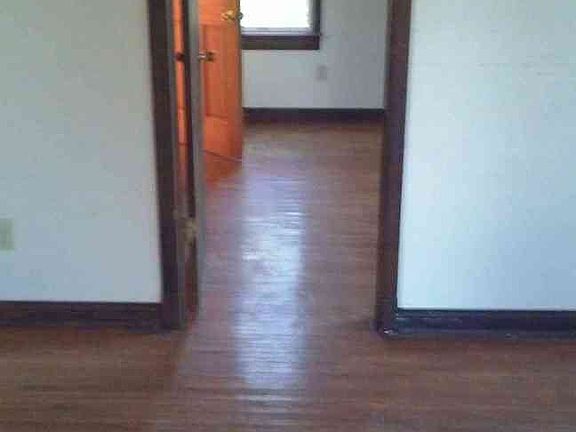 3rd image of 2003 W Moss Ave